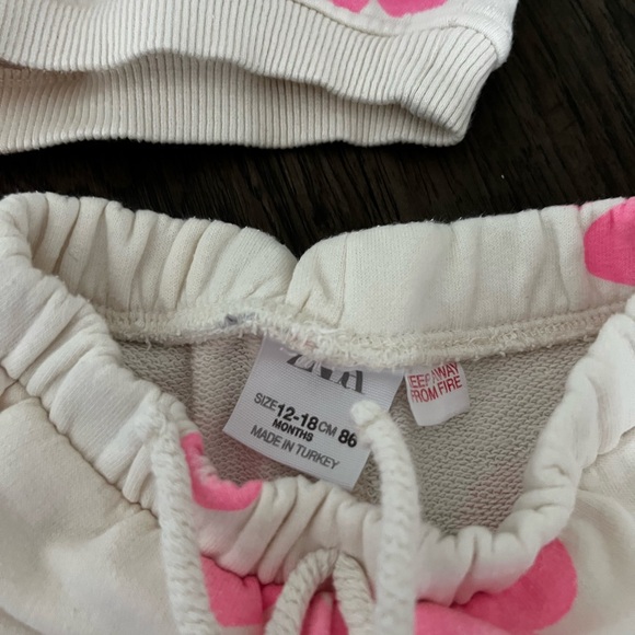 Matching set - Picture 2 of 6